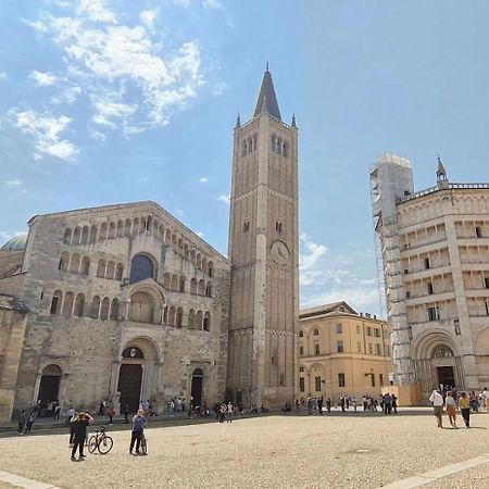 Luxury 5 Al Duomo Di Parmaアパートメント エクステリア 写真