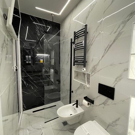 Luxury 5 Al Duomo Di Parmaアパートメント エクステリア 写真