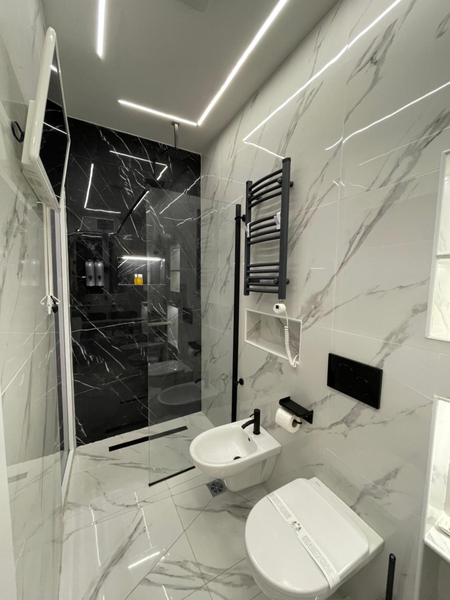 Luxury 5 Al Duomo Di Parmaアパートメント エクステリア 写真